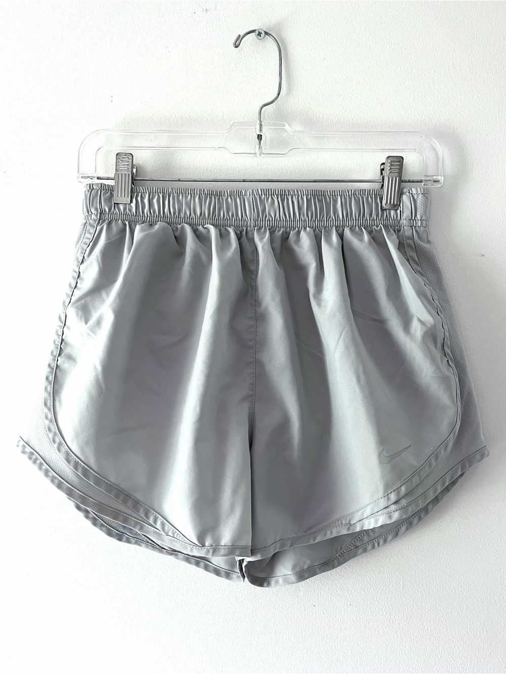 Nike Tempo Shorts Light Gray